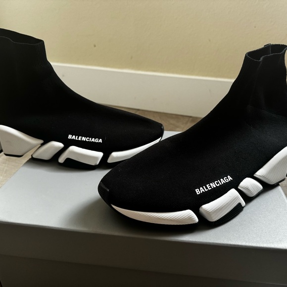 Balenciaga shoes - Picture 1 of 6